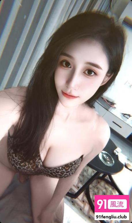 可拍AV舌吻骚妇